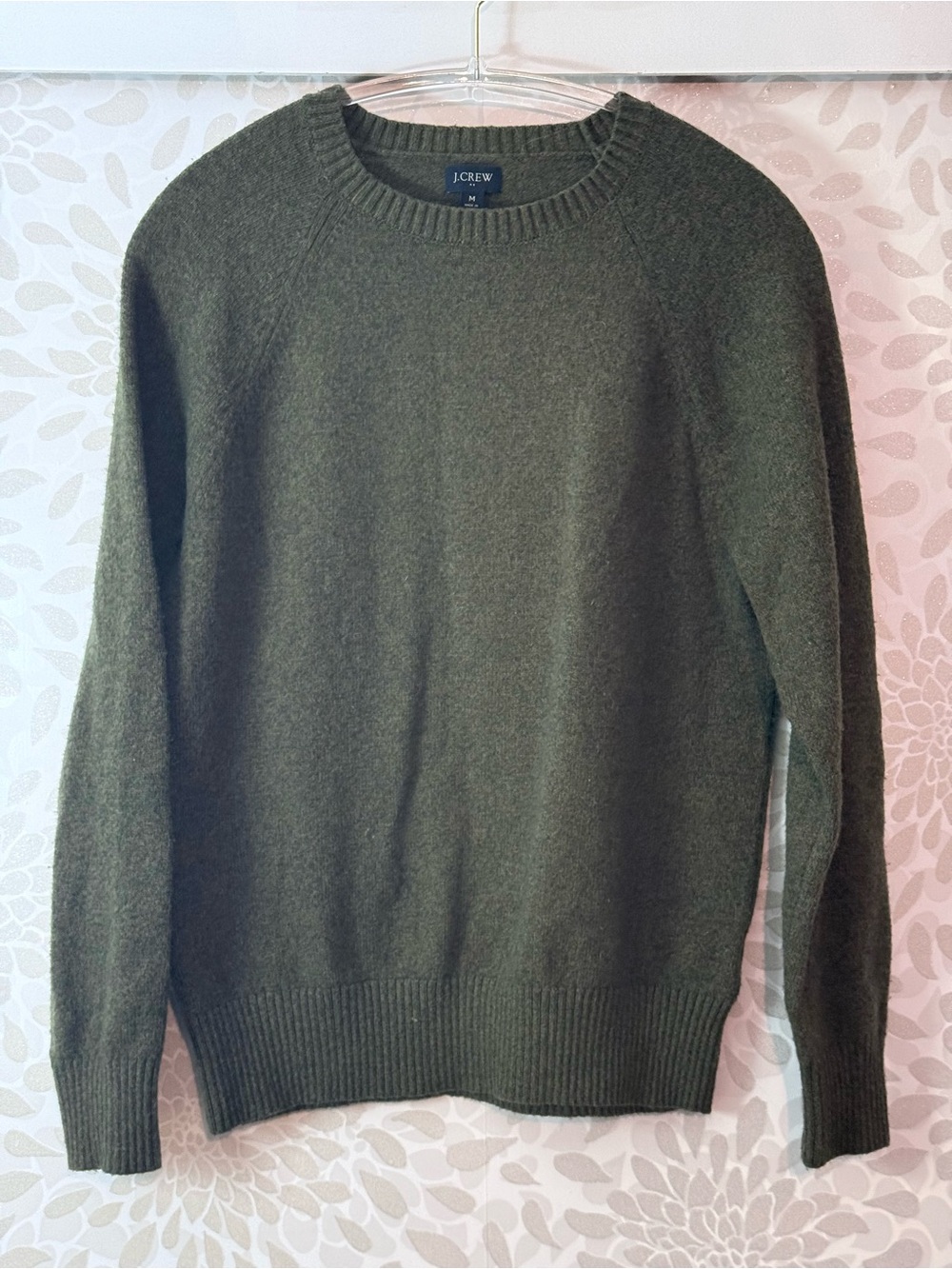 J Crew Women’s M Olive Green Wool Blend Crewneck Pullover Sweater